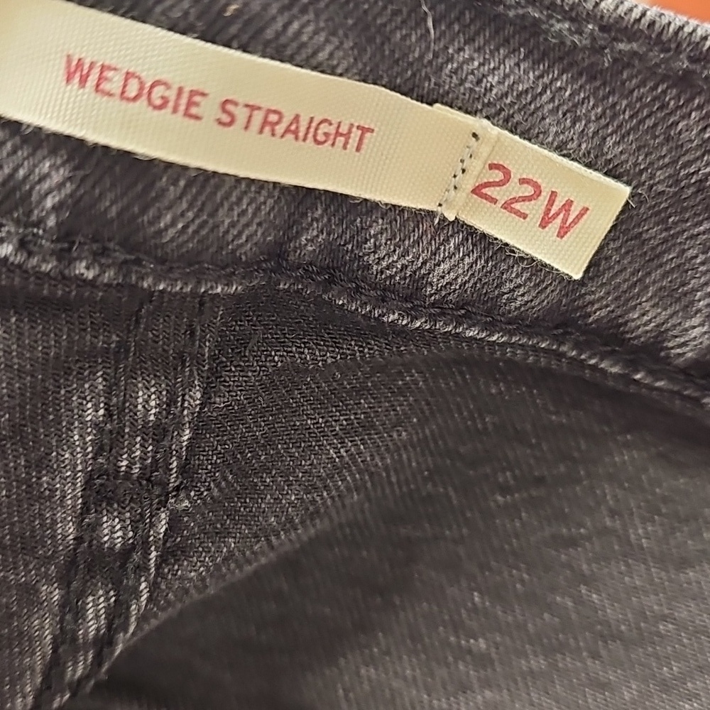 Levi's Wedgie Straight A High-Rise Snug Through the Hip And Thigh Cut & Dry - Picture 7 of 8